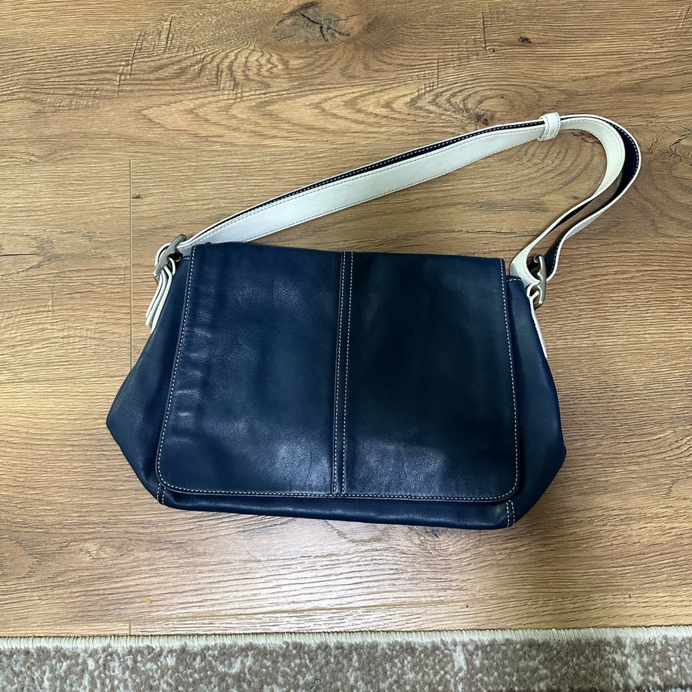 Coach Navy and Cream Leather Shoulder Bag